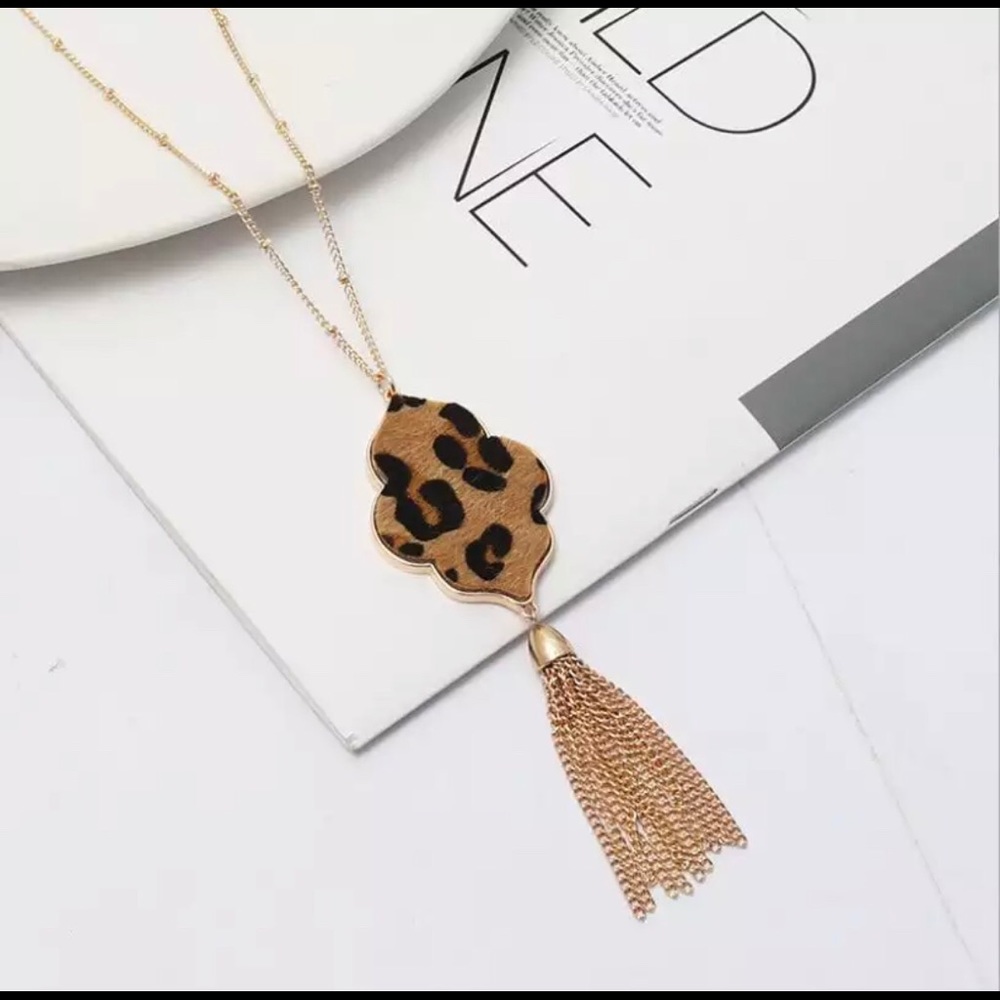 Super Cute Leopard Tassels Necklace 💕